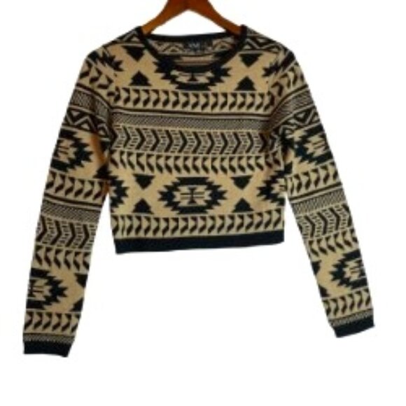 LOVE BY CHELSEY Other - LOVE BY CHELSEY JUNIOR SIZE L CROPPED LONG SLEEVE AZTEC SWEATER-BLACK/TAN